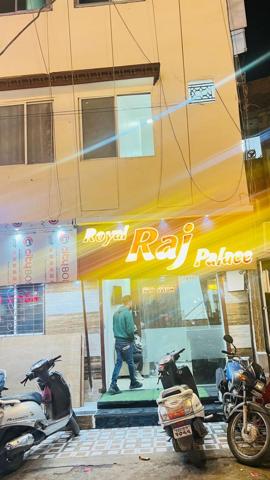 Royal Raj Palace Ujjain Ujaim Exterior foto